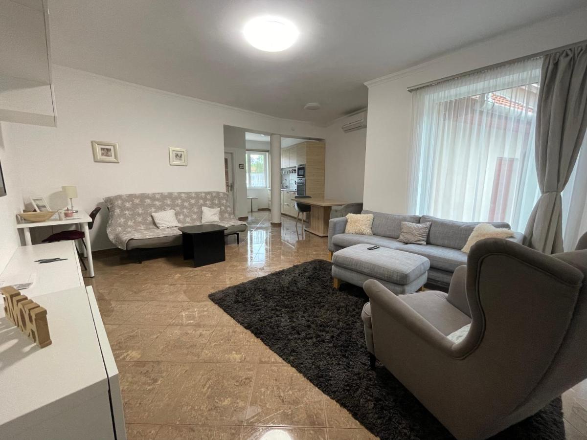 Apartamento K33 Tiszaújváros Exterior foto